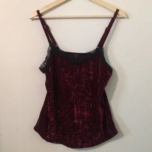 🌟🌟Rue 21 Burgundy Velvet Black Lace Tank Top🌟🌟
